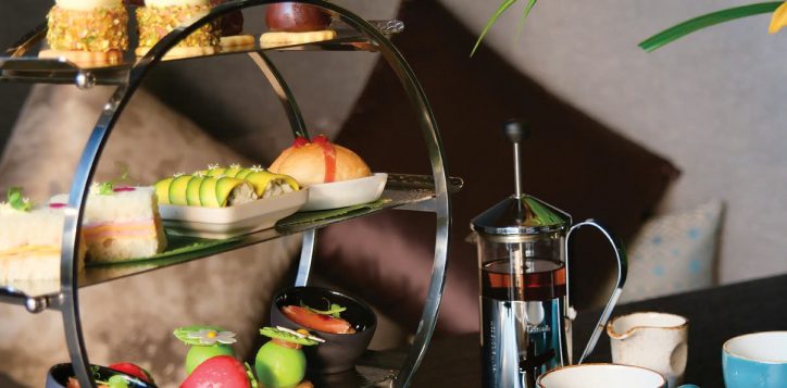 sip-in-pullman-style