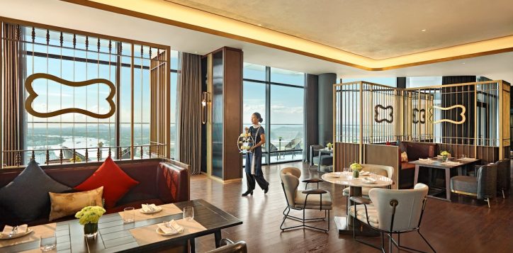 executive-lounge-pullman-2