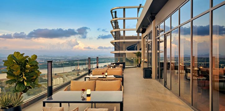 mad-cow_terrace-min-2-2