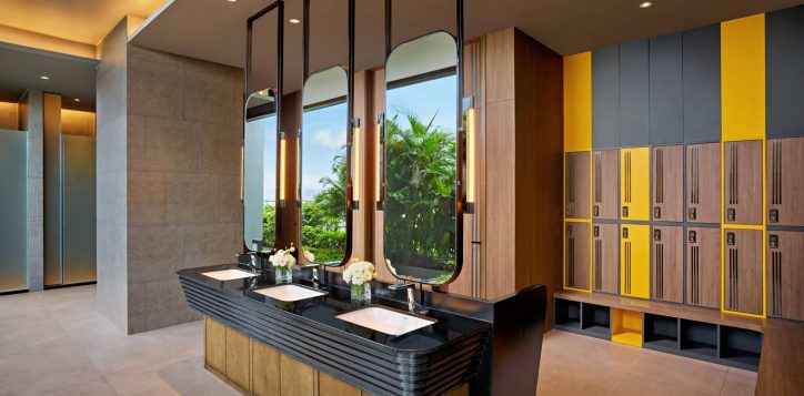 power-fitness_changing-room_01-min-2