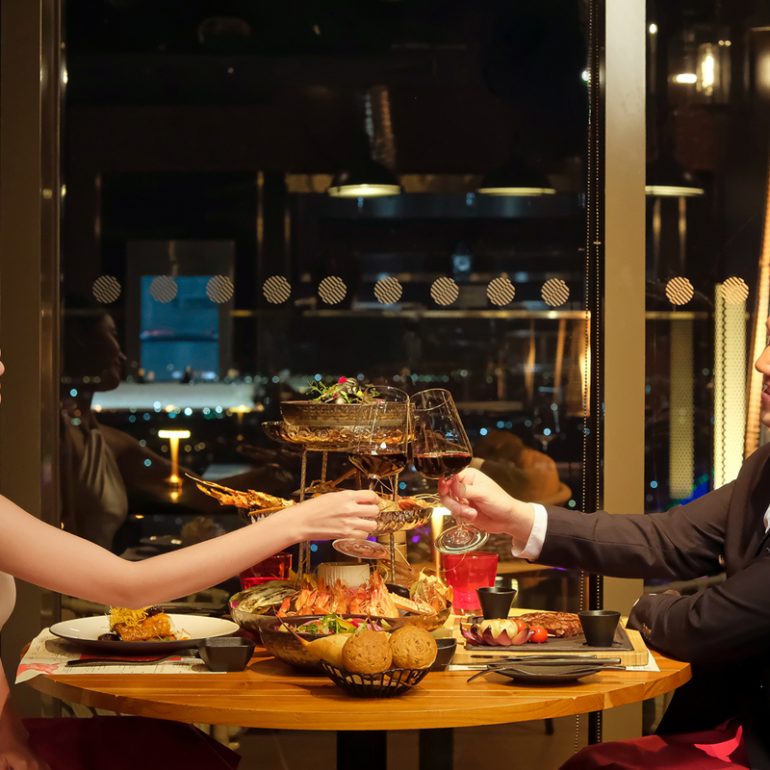 valentine-menu-tai-mad-cow